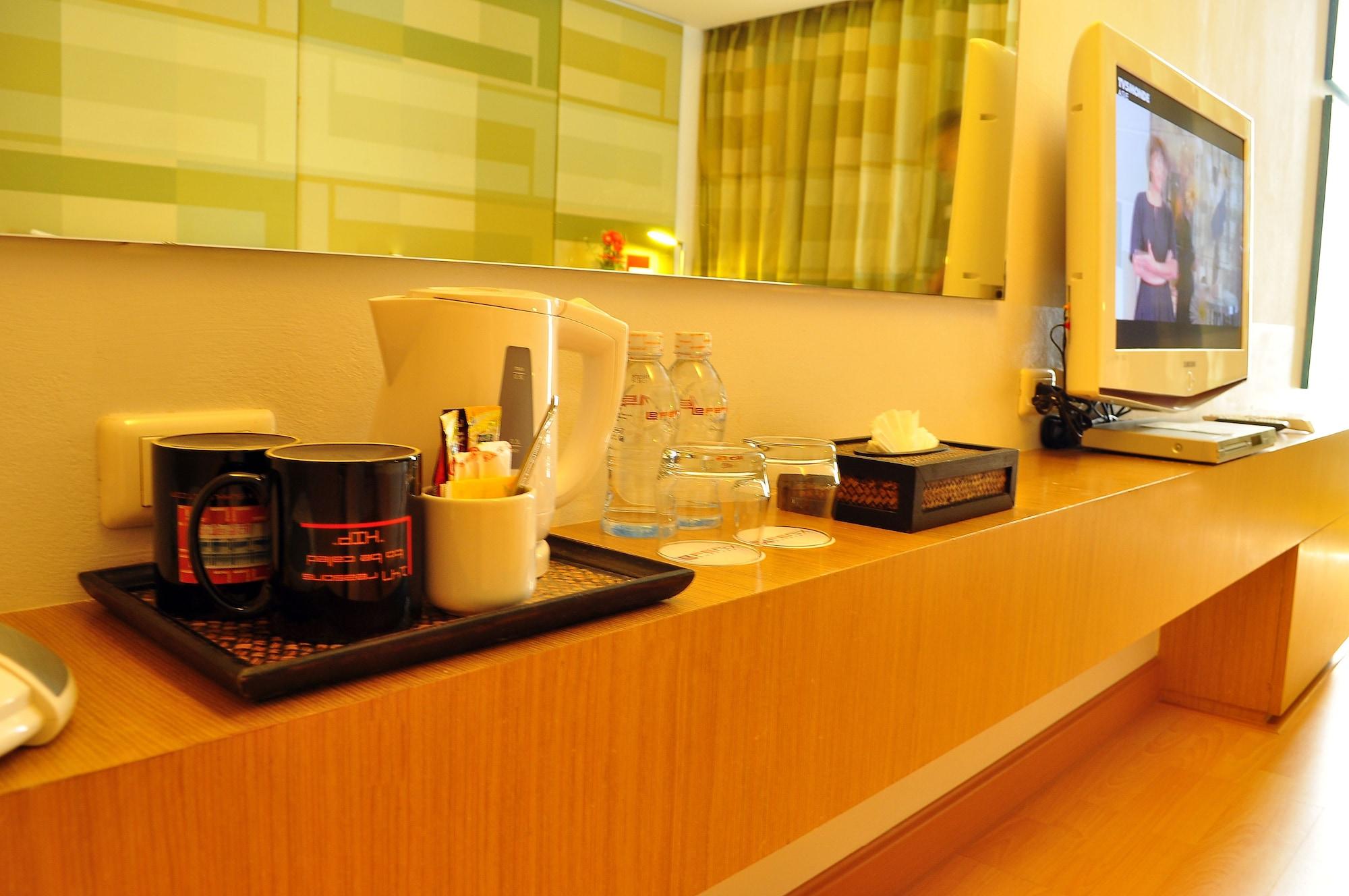 Le Fenix Sukhumvit 11 Bangkok Hotel Ngoại thất bức ảnh
