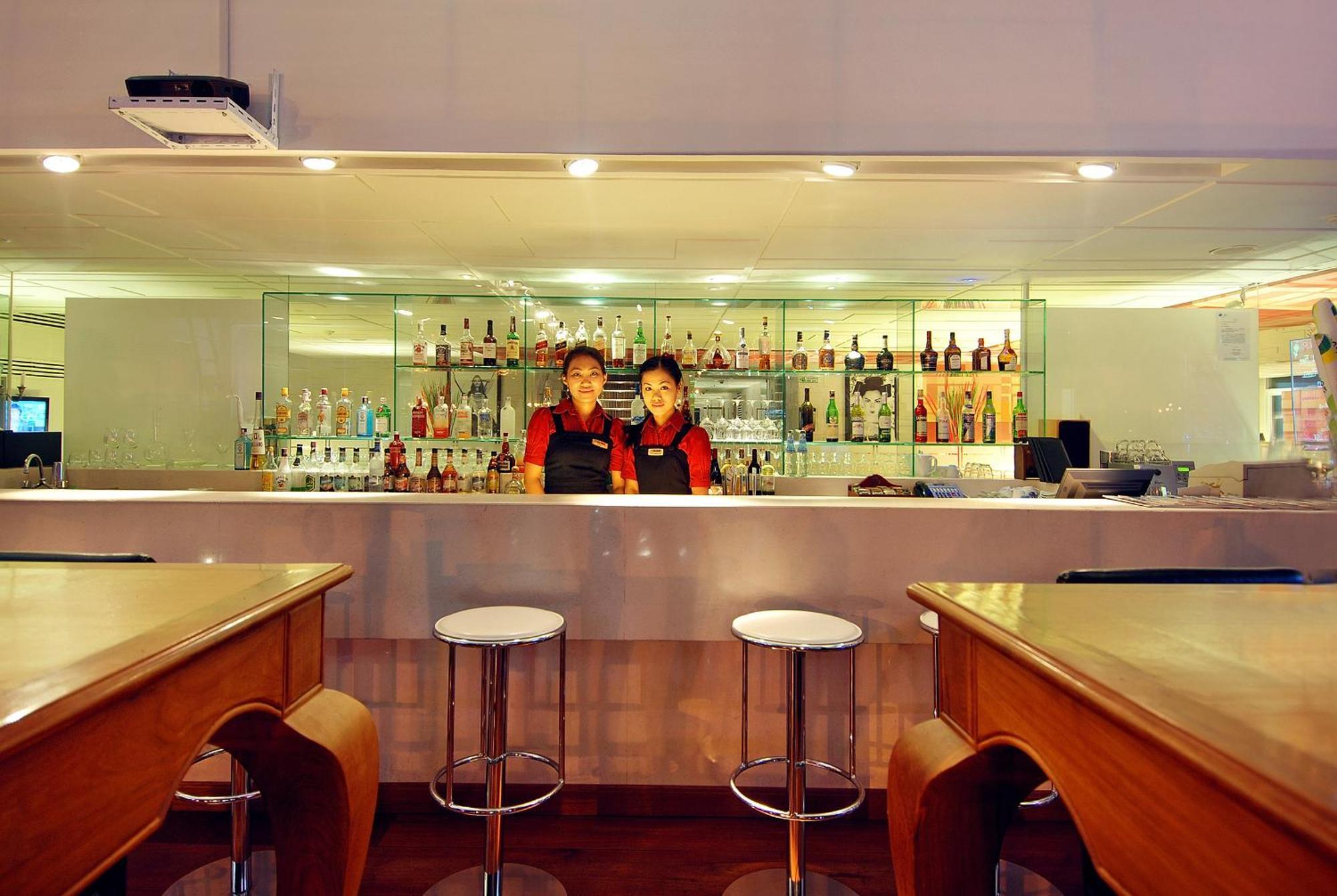 Le Fenix Sukhumvit 11 Bangkok Hotel Ngoại thất bức ảnh