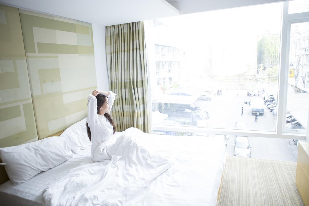 Le Fenix Sukhumvit 11 Bangkok Hotel Ngoại thất bức ảnh