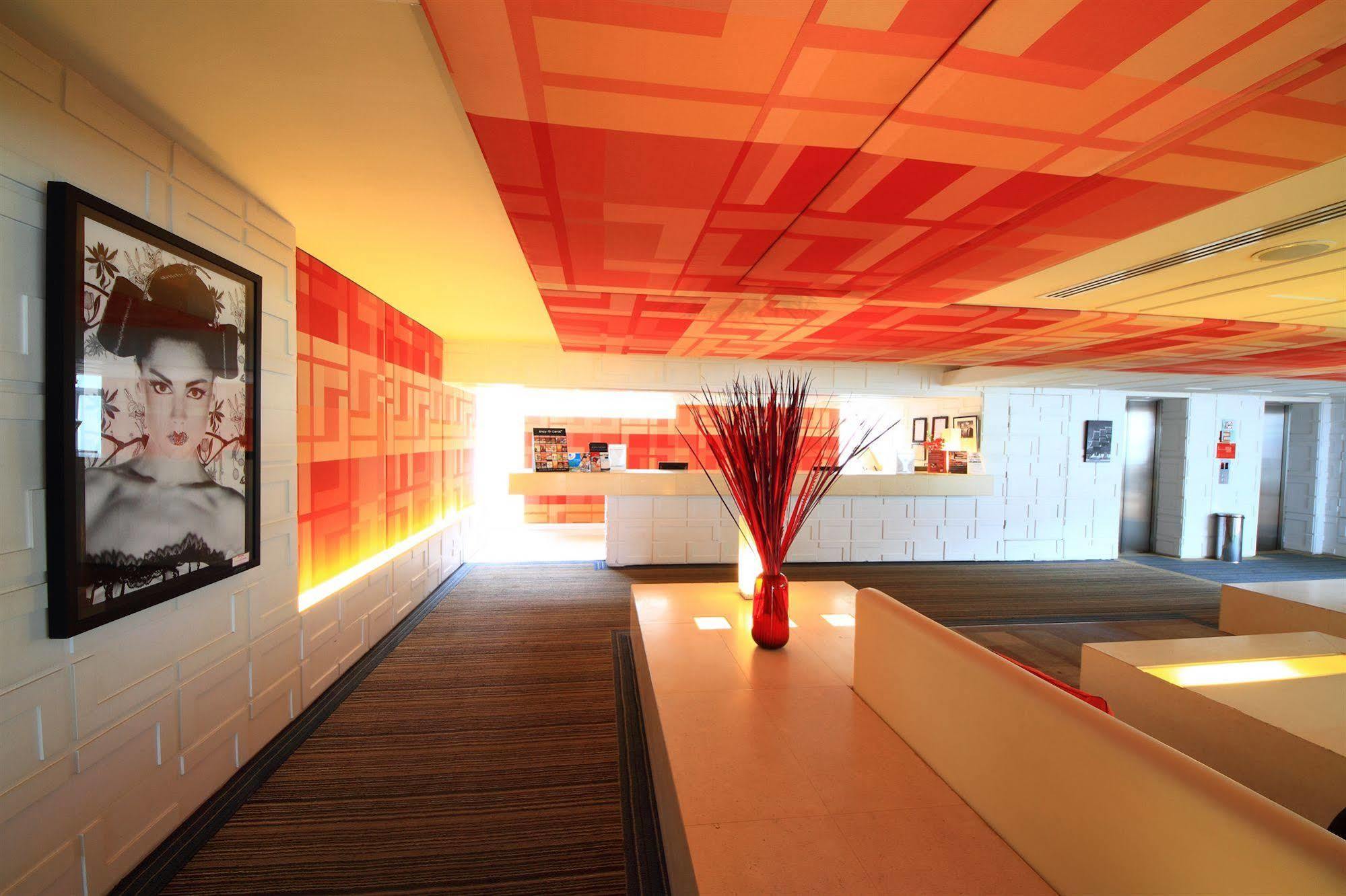 Le Fenix Sukhumvit 11 Bangkok Hotel Ngoại thất bức ảnh